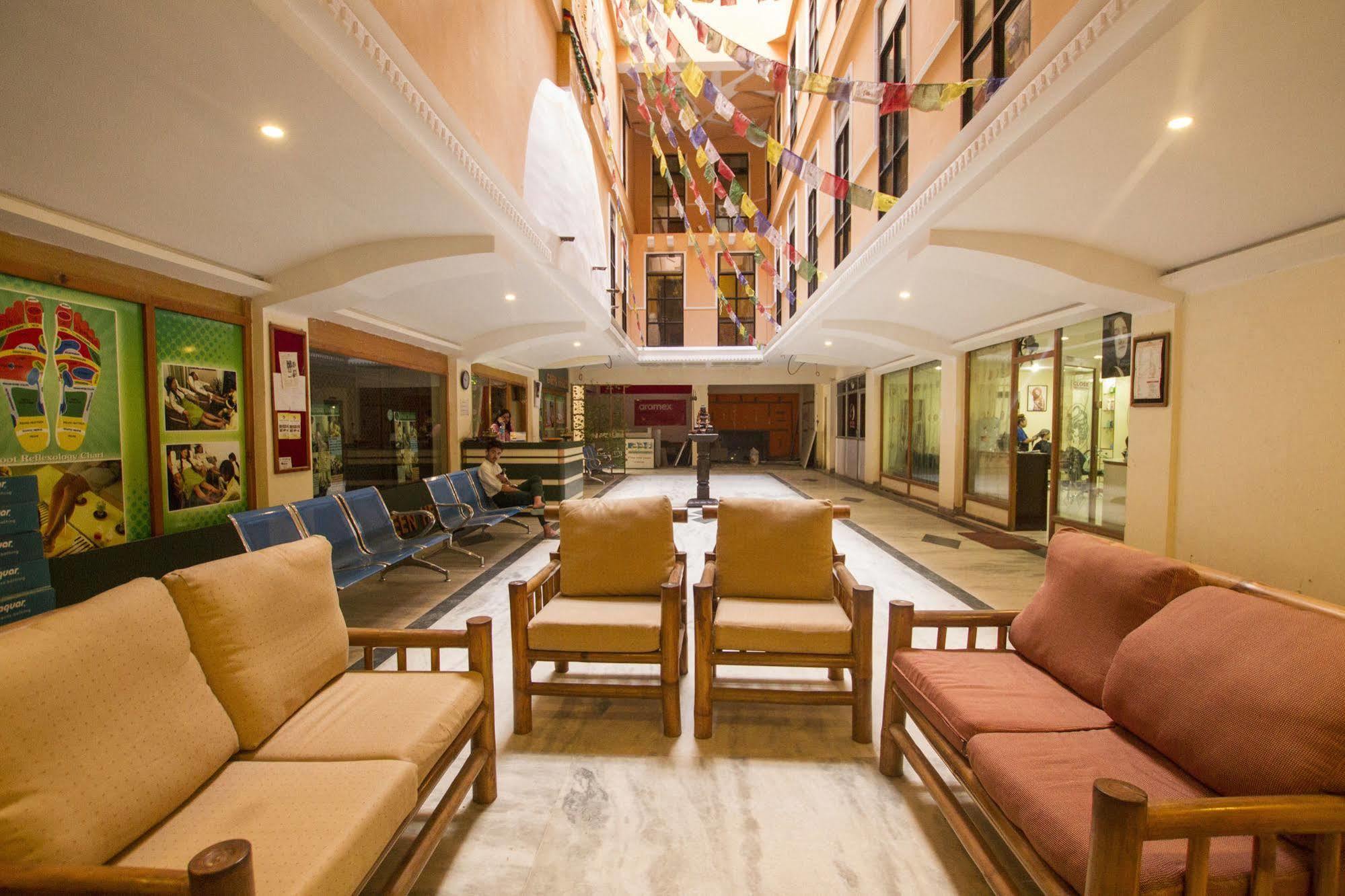Gaju Suite Hotel Kathmandu Bagian luar foto