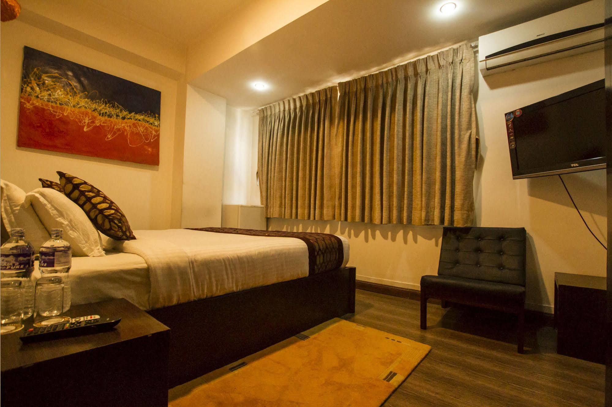 Gaju Suite Hotel Kathmandu Bagian luar foto