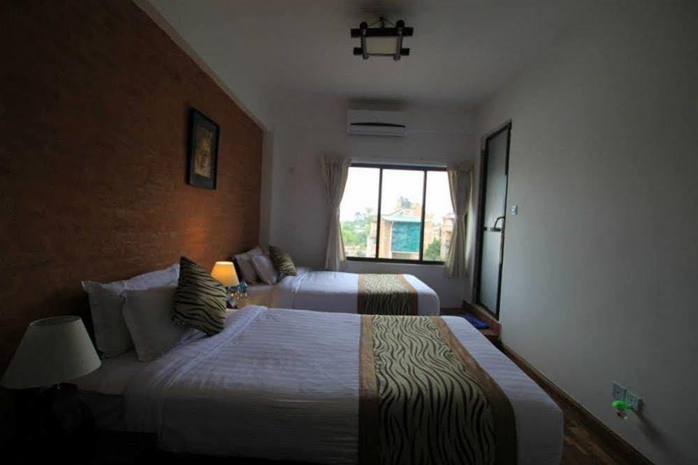 Gaju Suite Hotel Kathmandu Bagian luar foto