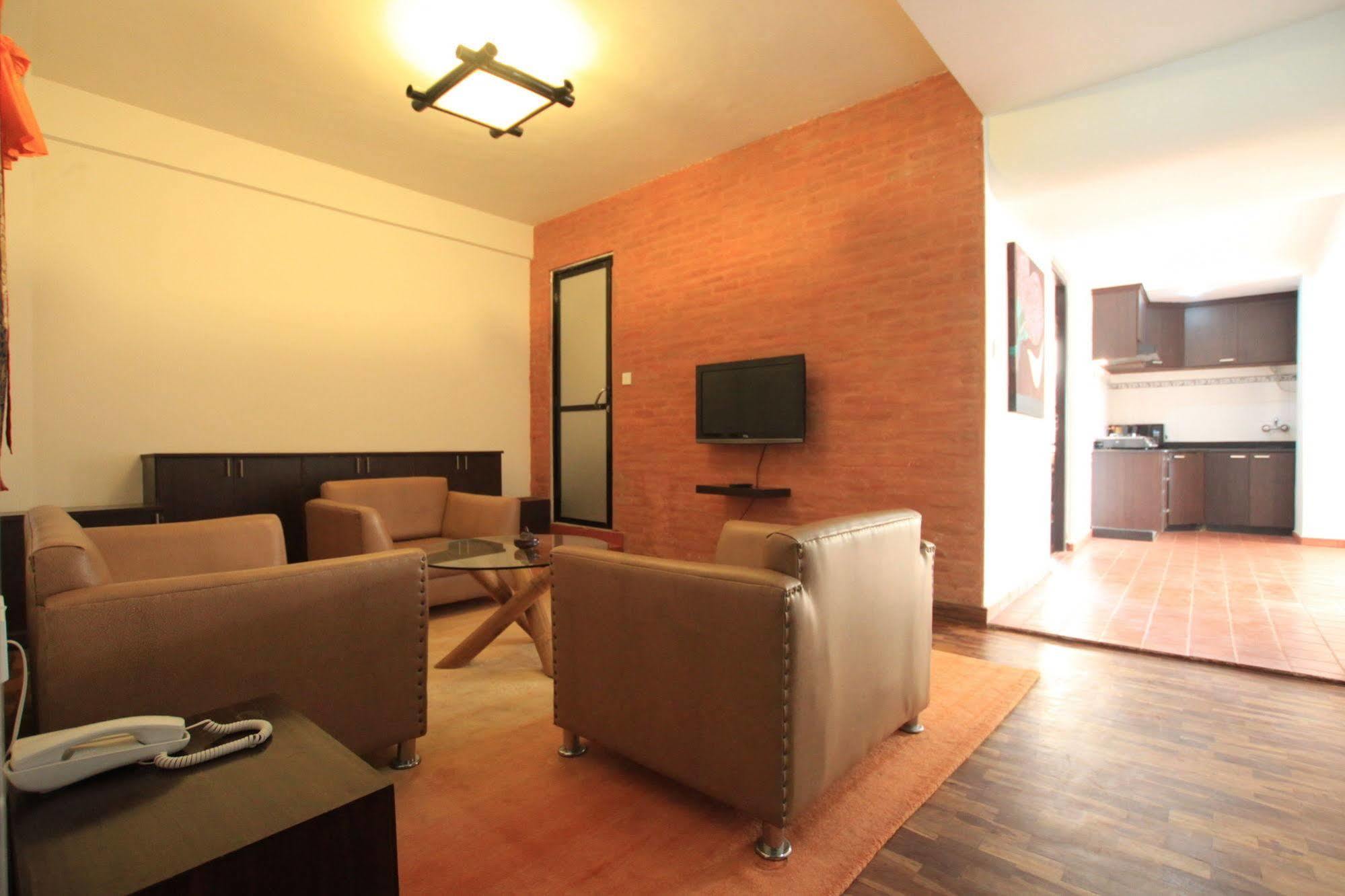 Gaju Suite Hotel Kathmandu Bagian luar foto